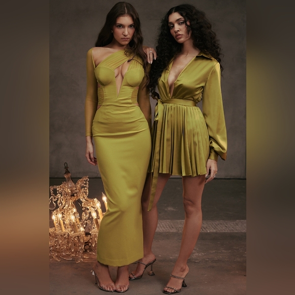 15. NWT HOUSE OF CB ALLEGRA CHARTREUSE PLEATED SHIRT DRESS - Picture 10 of 14